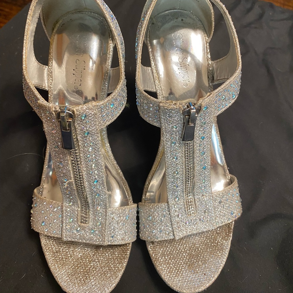 Sparkle silver heels